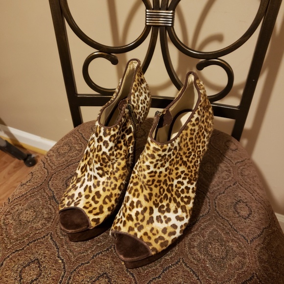 Leopard Heels - Picture 3 of 7